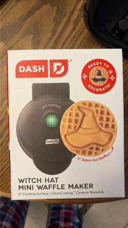 Dash Witch Hat Mini Waffle Maker