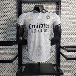 Real Madrid T-shirt Classic Version 23/24