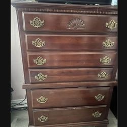 5 Drawer Dresser