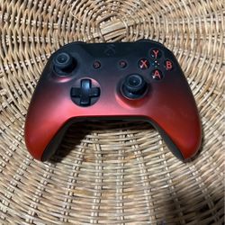 Volcano Shadow Xbox One Controller (discontinued)