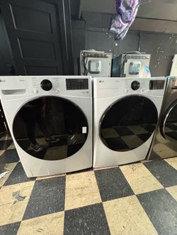 LG Frontload Washer and  Gas Dryer 👻