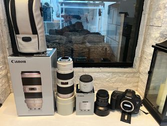 Canon EOS 5D Mark III + EF 70-200mm f/2.8L IS II USM Lens + Extender EF 2x III Bundle + Samyang 2.8/14mm
