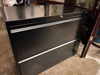 2 Drawer Lateral Filing Cabinet. Hon Brand Locking