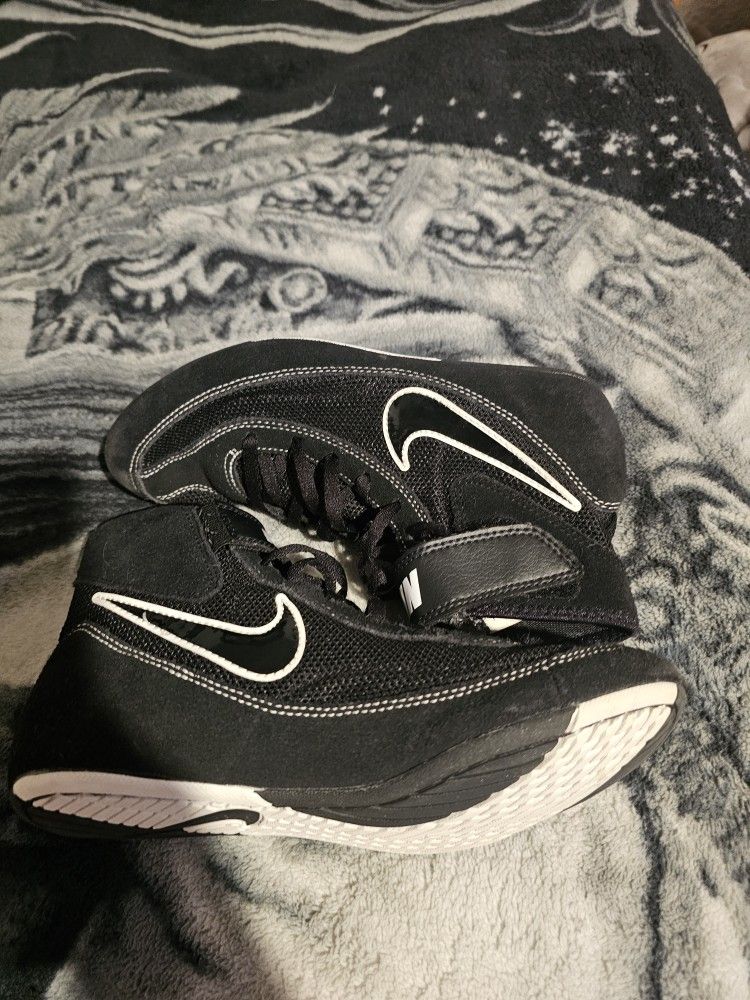 Nike Wrestling Shoes Size 5