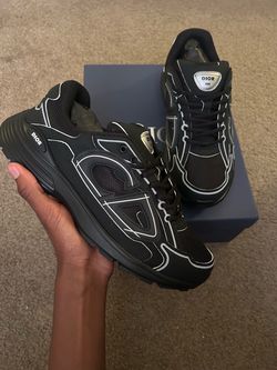 Black Dior B30