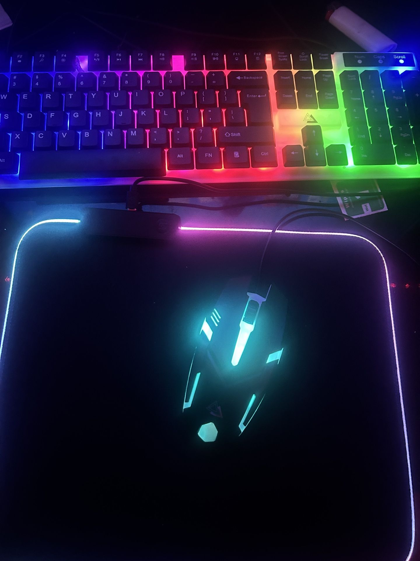led keyboard and mouse w/ mouse pad
