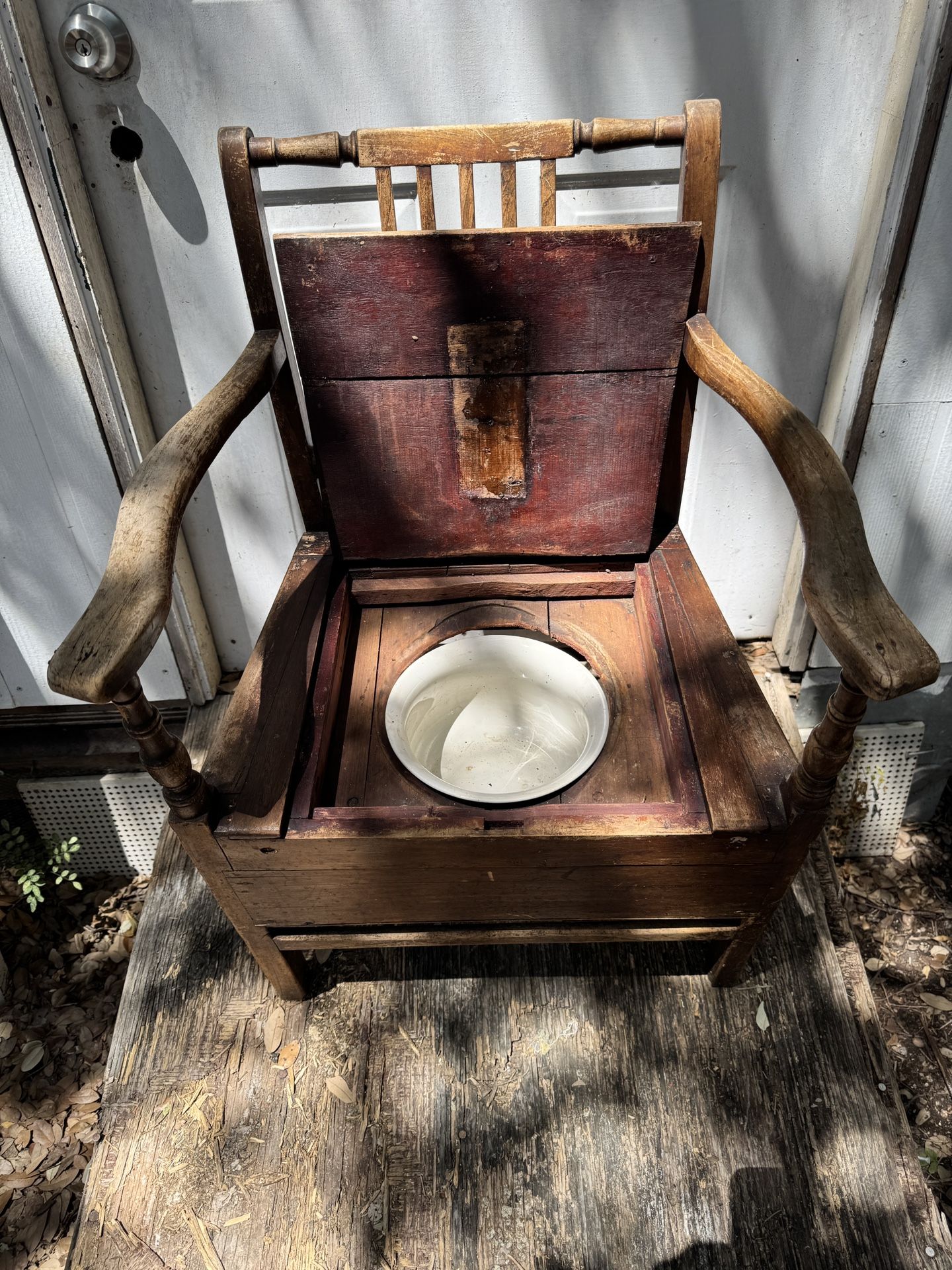 Vintage Wooden Commode Chair with Porcelain Pot Rare Find