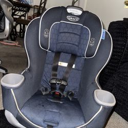 Graco Car seat 