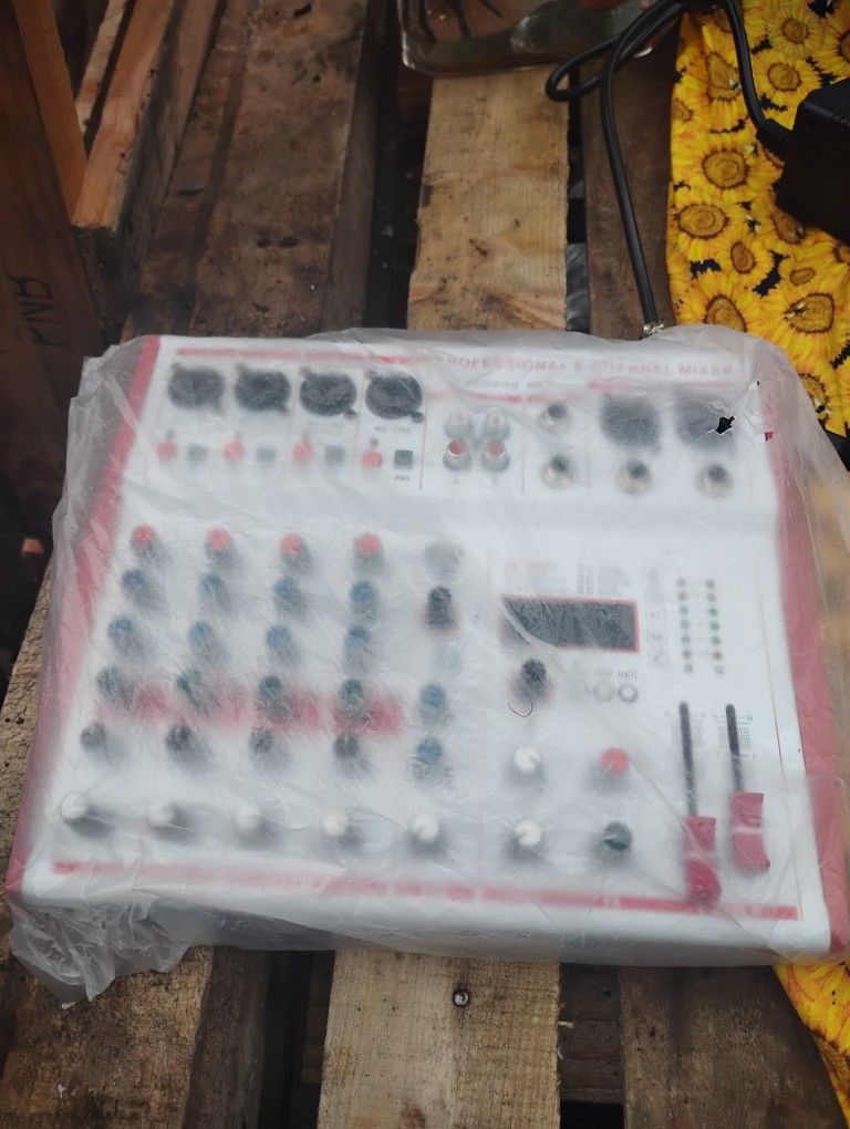 Yamnweo Six Channel Mixer Brand New