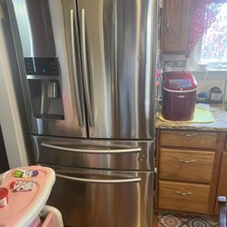 Refrigerator For Sale