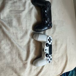 PS4 Controllers Trade