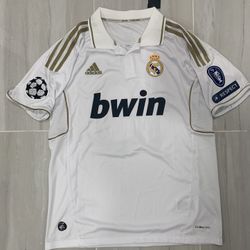 2011-12 Real Madrid Özil Jersey 