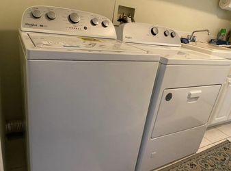 Whirlpool Washer and Dryer- Lightly Used