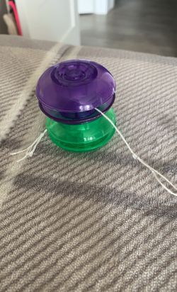 2 Yo-yos 🪀about 19-21 Inches Long, one Green One Purple, 2.99$
