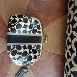 Coach Signature Purse