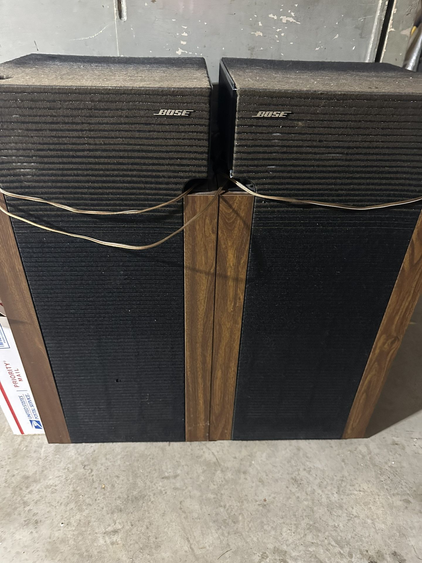 Bose 601 Series II Speakers Pair