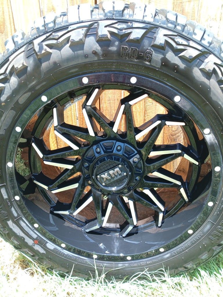 Extreme Mudders Tires And Rims 5lug Universal Chevy Or Dodge Or Ford ...