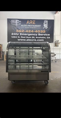 True Deli Display Refrigerator 
