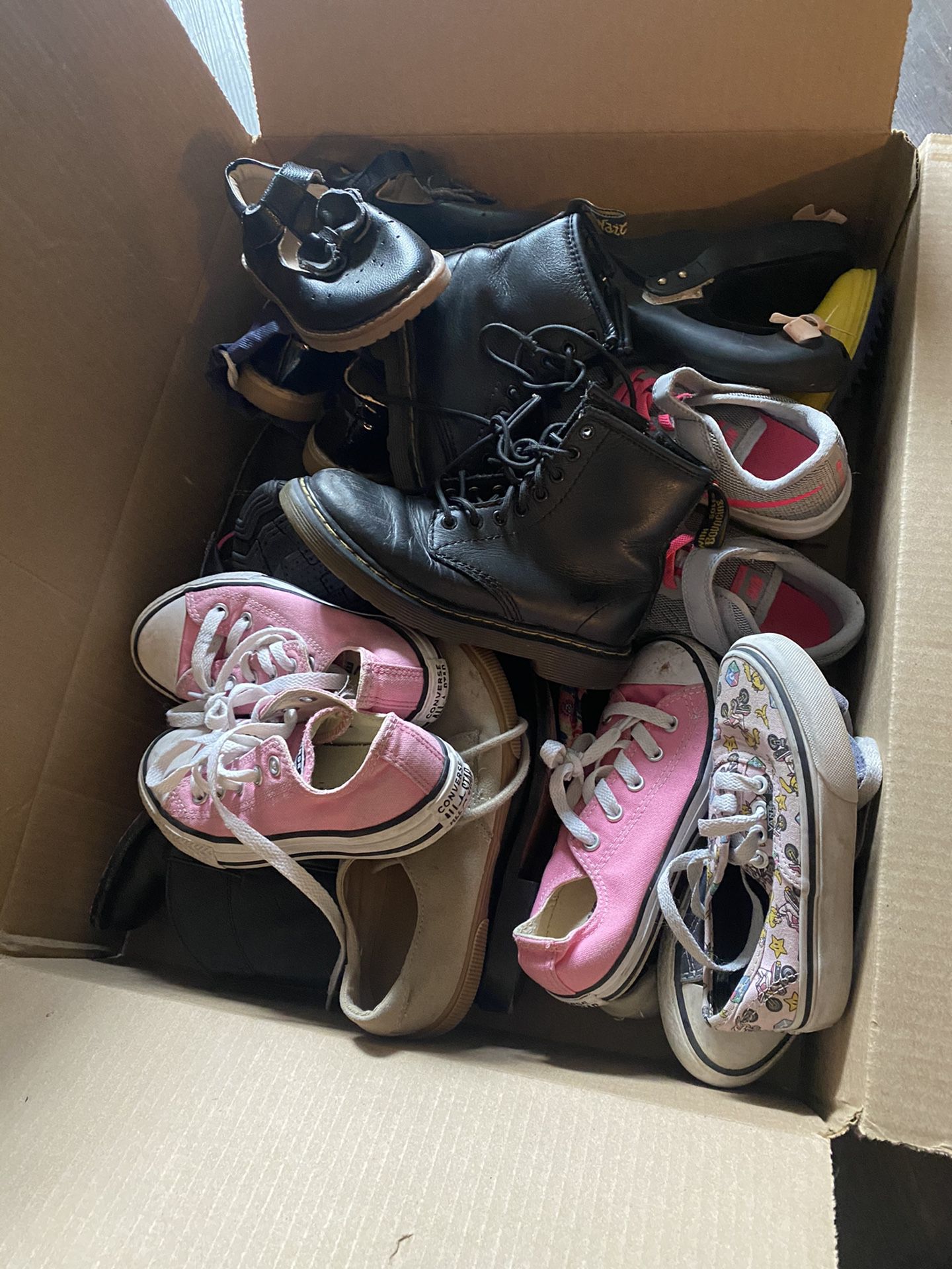 Box Of Girl Shoes Size 12-13