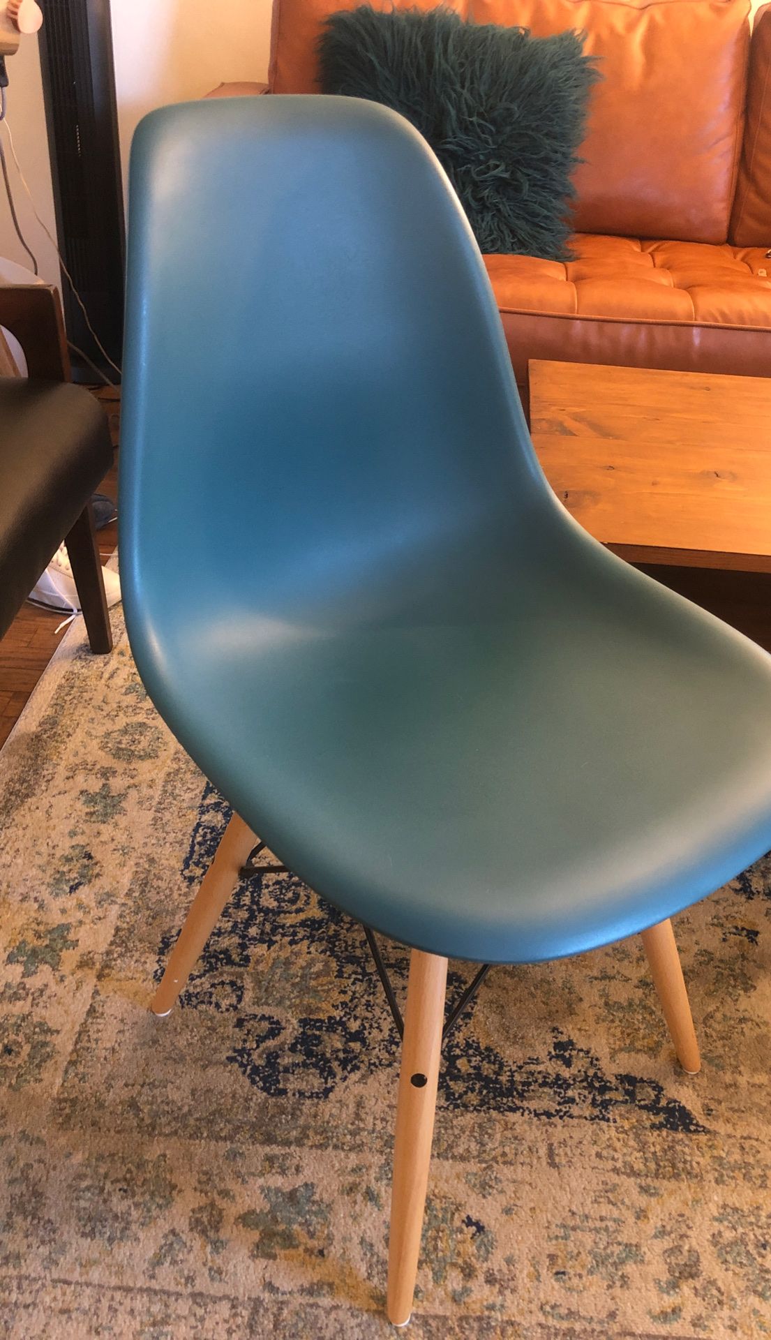 Like new - mid century modern chairs in unique teal color (2x) - $75 for both