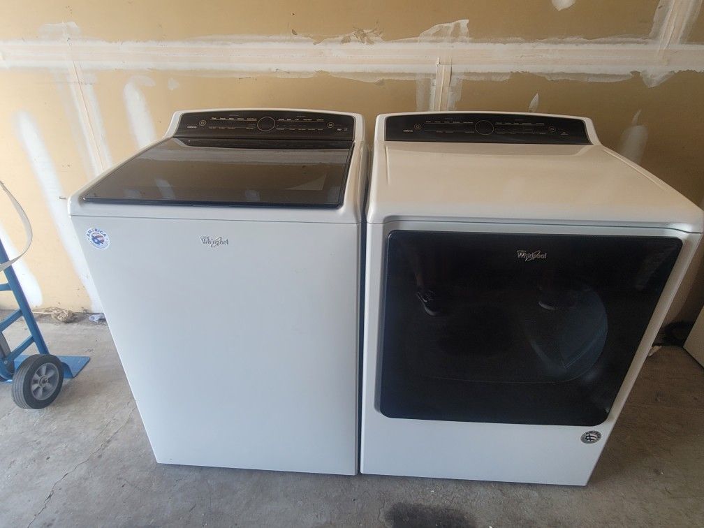 Whirlpool Cabrio Extra Large Capacity Washer And Dryer
