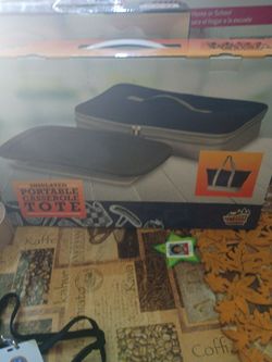 Portable casserole tote outdoor