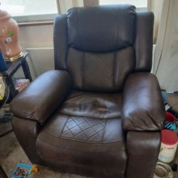 2 nice recliners