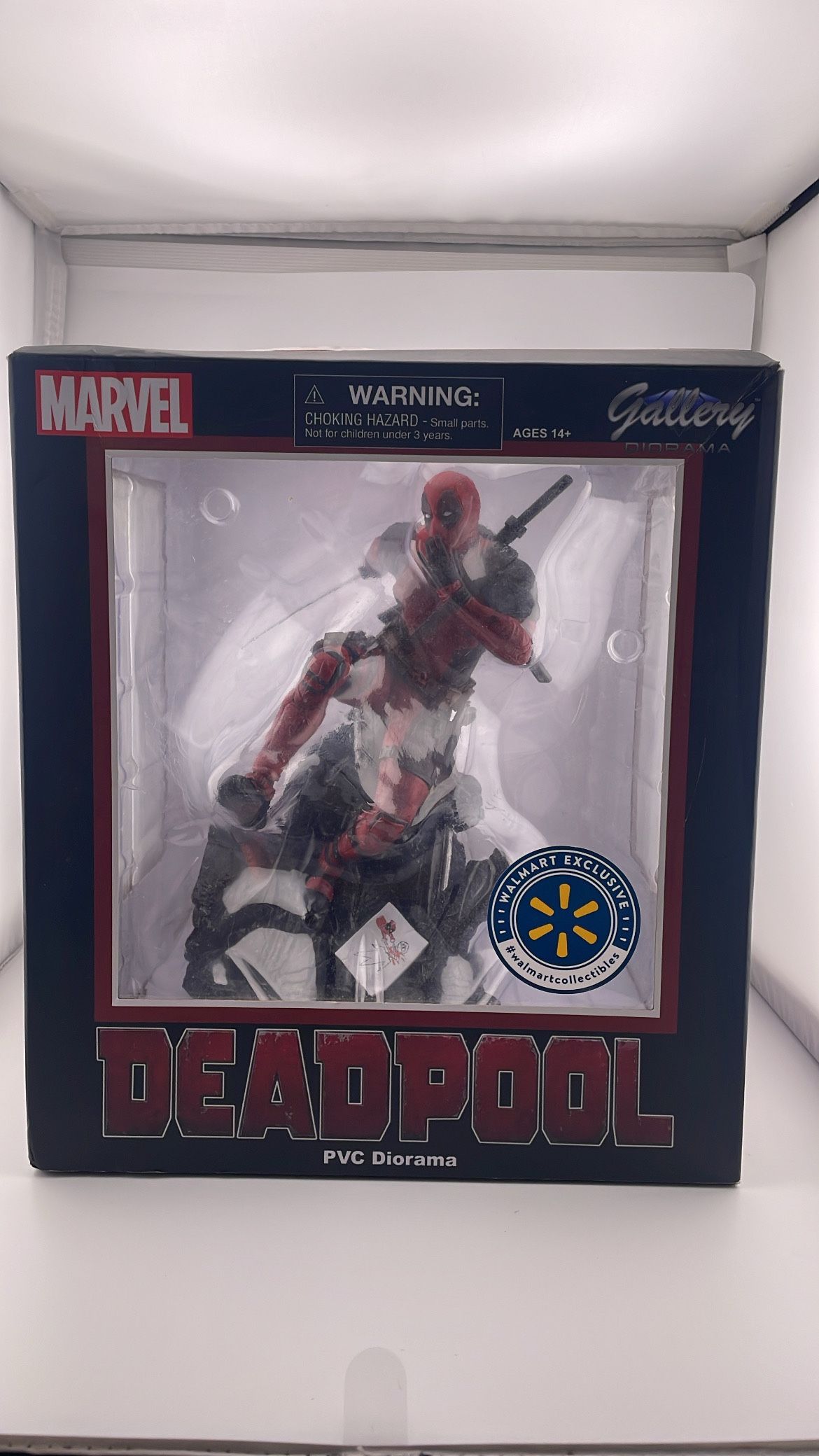 Brand New Marvel Gallery Diorama PVC Deadpool Statue