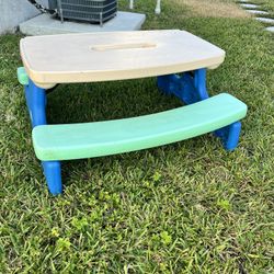 Little Tikes Outdoor Kids Table