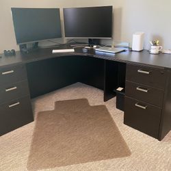 Quality Cherryman Desk