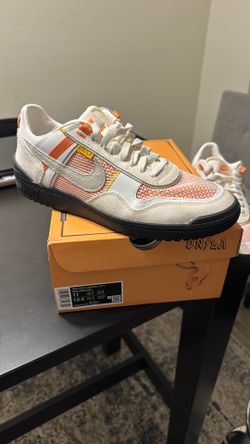 NIKE UNION/LA Field General Size 11