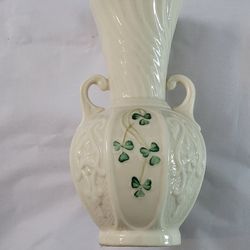 VINTAGE BELLEEK IRELAND PORCELAIN