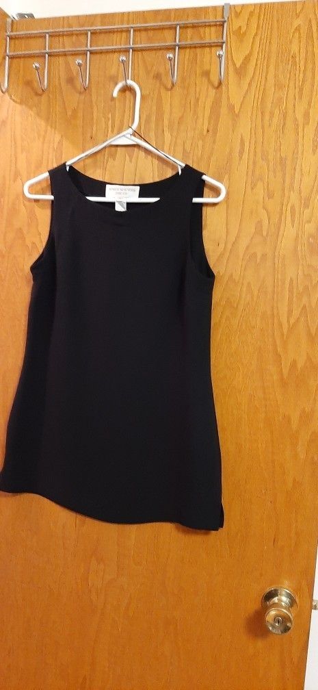 Vintage Jones New York Black mini Dress size 4