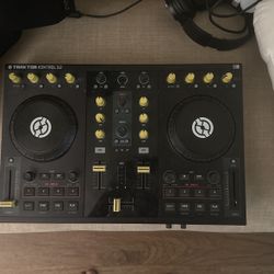 Traktor Kontrol S2