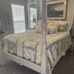 Queen Bedroom Furniture Set 