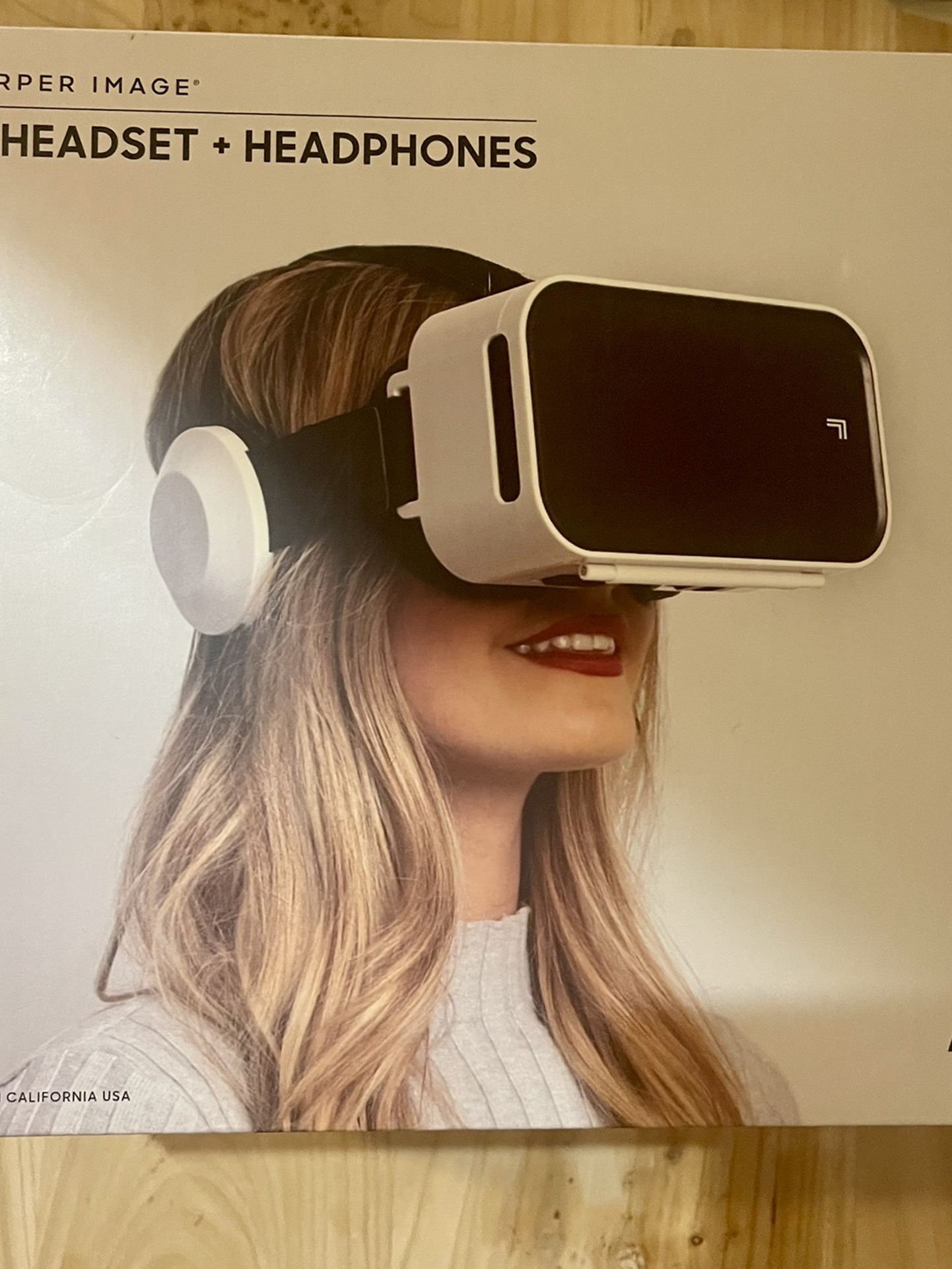 Sharper Image VR Headset Plus Headphones AGES 14+ BATTERIES NOT REQUIRED