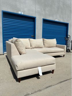 Beige Sectional Couch 🛻Delivery Available🛻