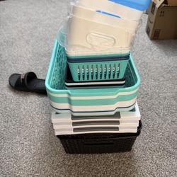 Storage bins