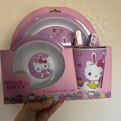 Hello Kitty Dinnerware 