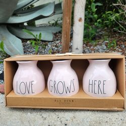 Rae Dunn Pink Set Of 3 Bud Vases
