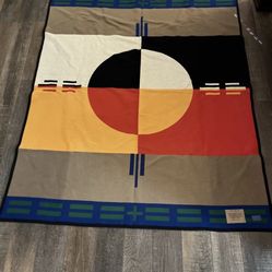 Pendleton  Beaver State Circle of Life Tribal Elders Wool Blanket 64" x 76"
