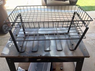 Wall mounted tool organizer