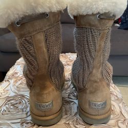 UGG boots, Size 6USA