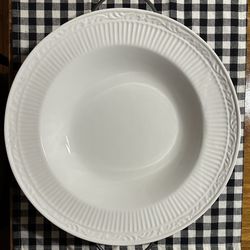 Serving dish