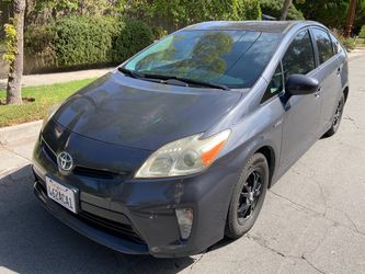 2013 Toyota Prius Four 78k mi $13,999