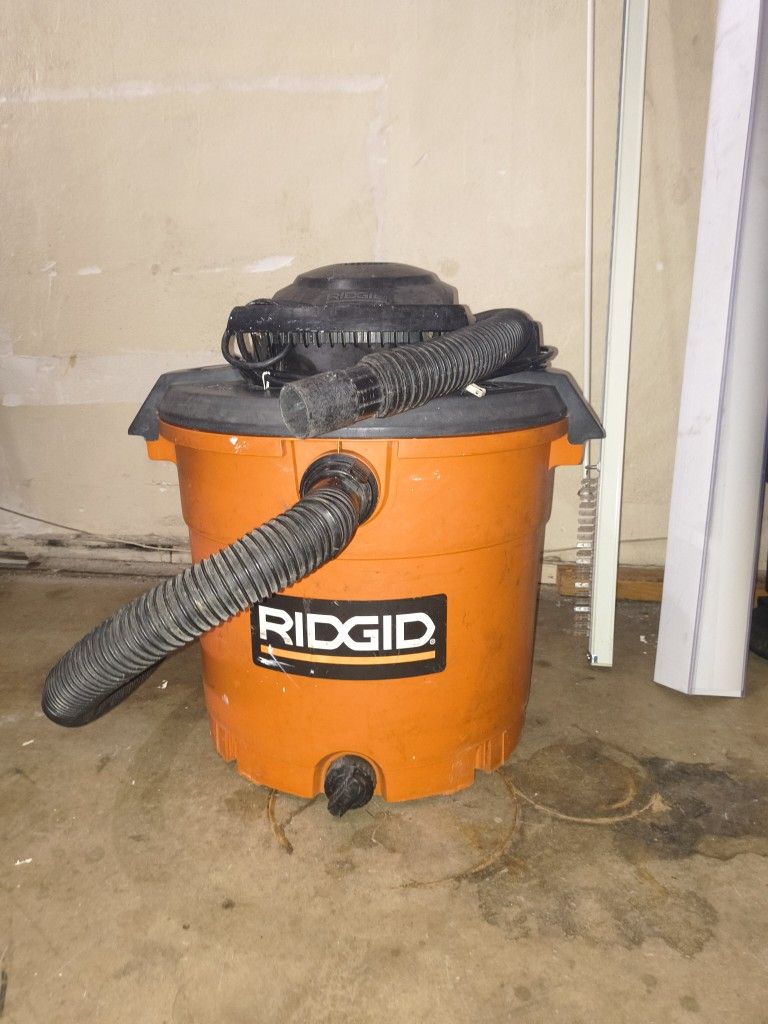 RIDGID 16 Gallon 5.0 Peak HP Shop Vacuum Wet Dry Vac