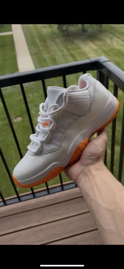 Air Jordan 11 Citrus Low Size 8.5Y/10W