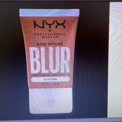 Bare With Me Blur Tint 18! For "Nutmeg" Skin Color! Matte Blurred Finish!