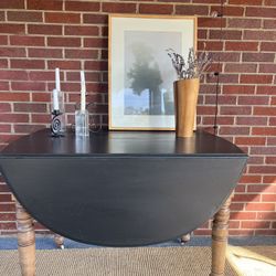 Charming Painted Oak Dinette Table