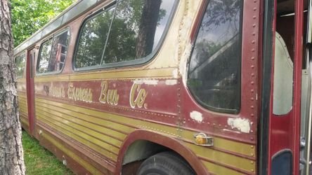 Bus trade for a nice car or truck or motorcycle or cash